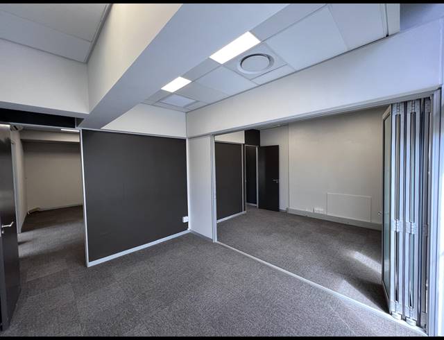 235M² OFFICE TO LET IN TYGERFALLS